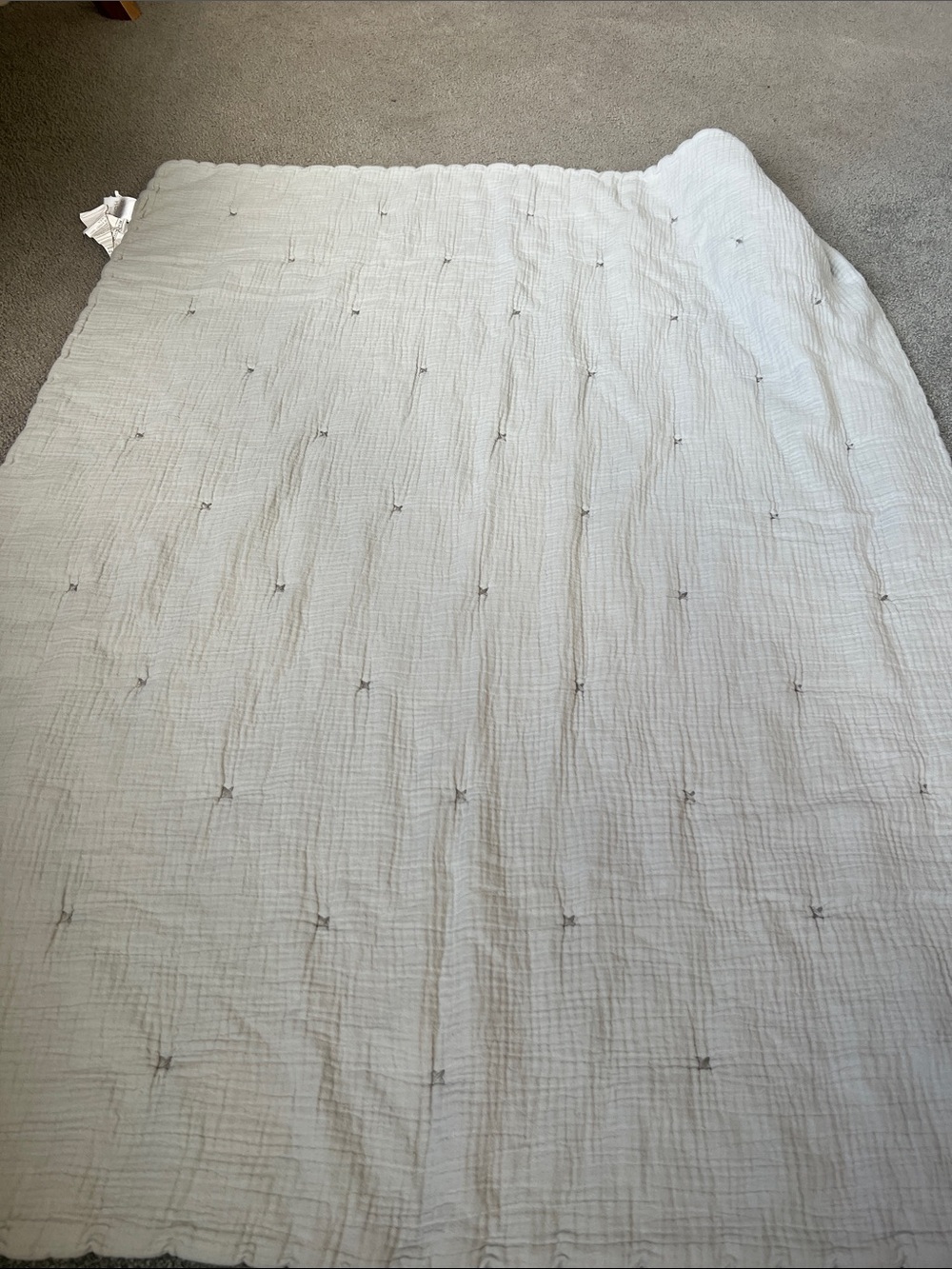 Zara KIDS Cream Tufted Cotton Quilt - Soft Neutral Bedding. Reversible.